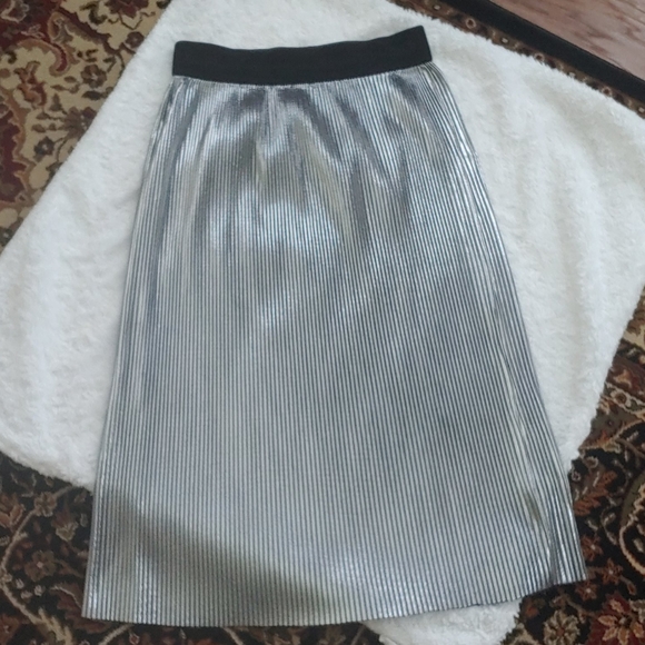 ASOS Dresses & Skirts - Asos silver pleated midi skirt